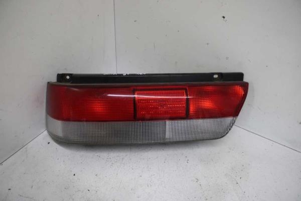 FEU ARRIERE GAUCHE SUZUKI SWIFT/ SUBARU JUSTY 1996-2004 - Vue 1